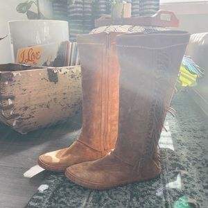 Western Style UGG Suede Fringe Boots